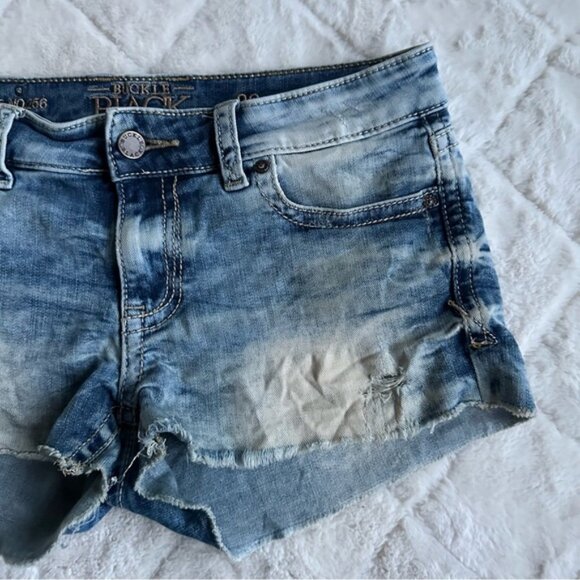 Buckle Black | Fit No. 256 Boyfriend Stretch Short | Size 26 - Picture 6 of 13